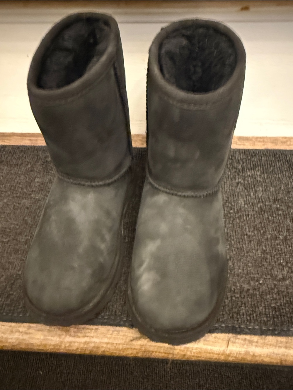 UGG Kids Classic Short Boots - Charcoal Gray